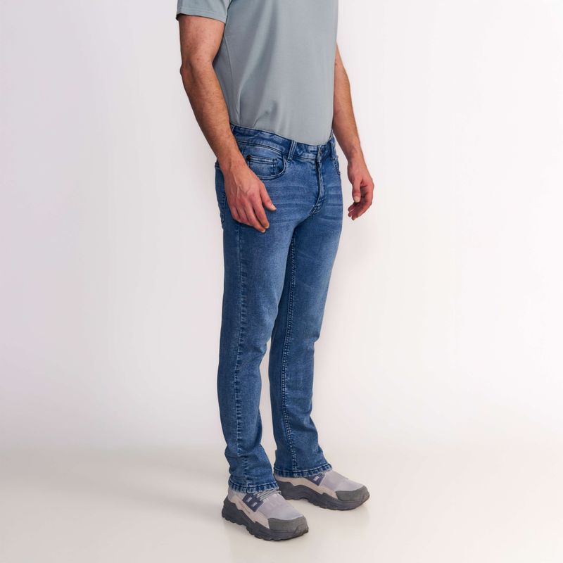 AM092583-SLIM_2711
