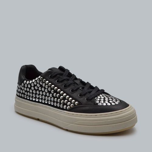 Zapatilla urbana mujer tachas pu