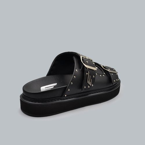 Sandalias rastreras tachas