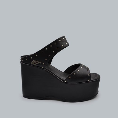 Sandalias altas tachas