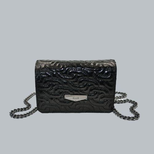 Cartera de mano estilo clutch