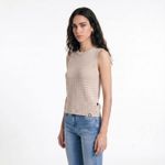 DFS98203_100_2.jpg