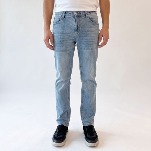 Jeans Hombre Straight Tiro Medio Básico